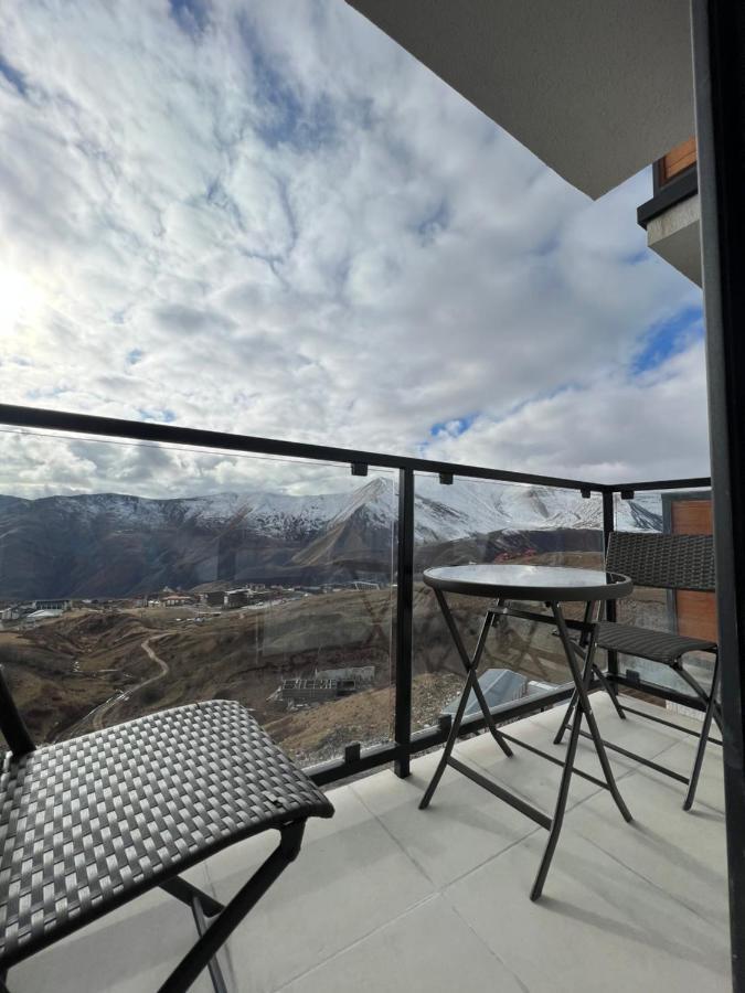 Valley And Mountain View, Twins, With Hot Water Gudauri Exterior photo