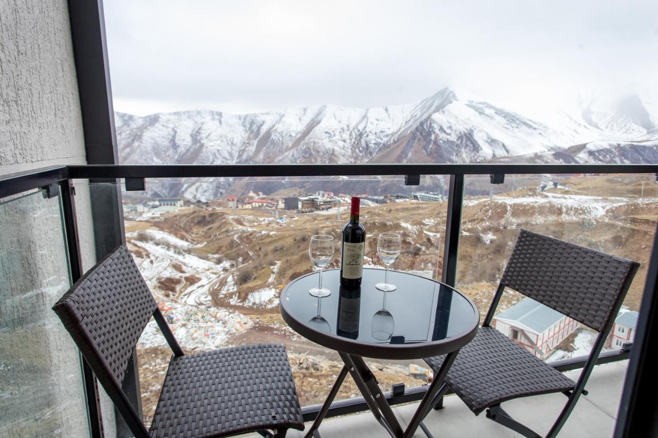Valley And Mountain View, Twins, With Hot Water Gudauri Exterior photo