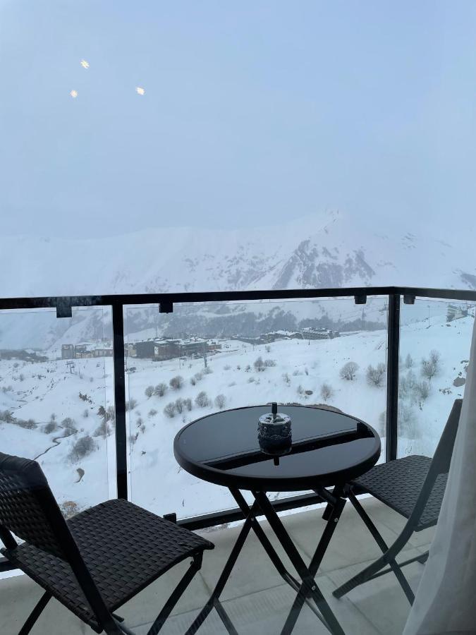 Valley And Mountain View, Twins, With Hot Water Gudauri Exterior photo
